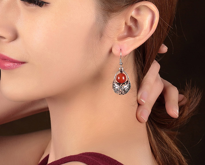 紅瑪瑙民族風(fēng)耳飾復(fù)古風(fēng)簡約時尚耳環(huán)