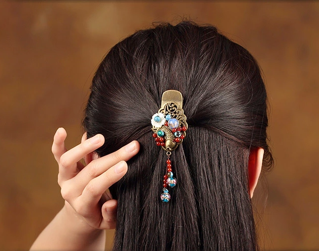 一尾游魚發(fā)夾，復(fù)古風(fēng)鴨嘴夾頭飾