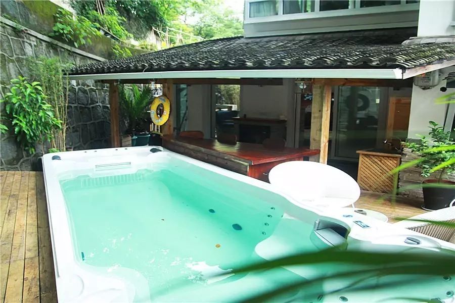 杭州·若白雅苑，擁有無邊泳池「最好泡民宿」