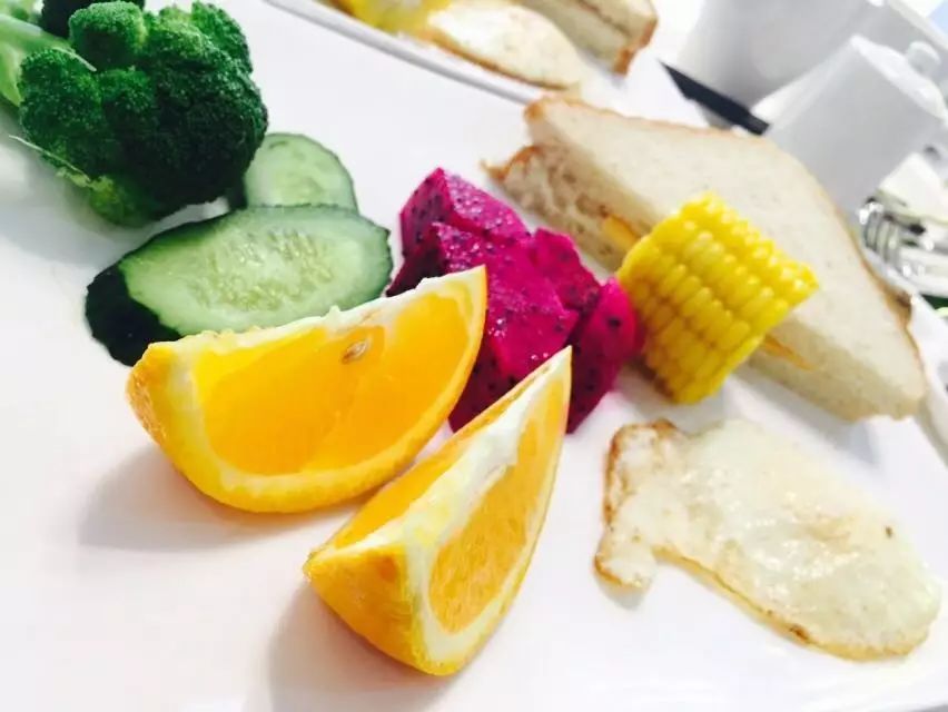 杭州·若白雅苑，擁有無(wú)邊泳池「最好泡民宿」