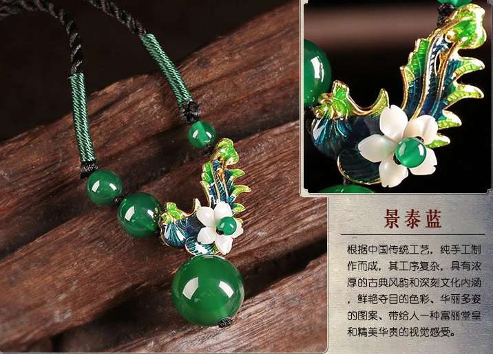 綠瑪瑙景泰藍(lán)吊墜鎖骨鏈復(fù)古風(fēng)時(shí)尚項(xiàng)鏈