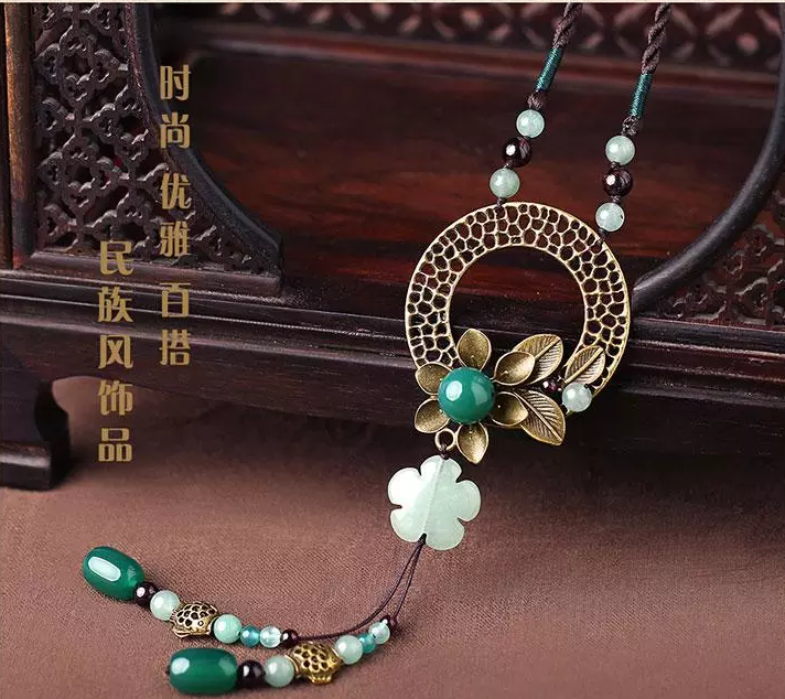 復(fù)古文藝風(fēng)金屬吊墜項鏈首飾