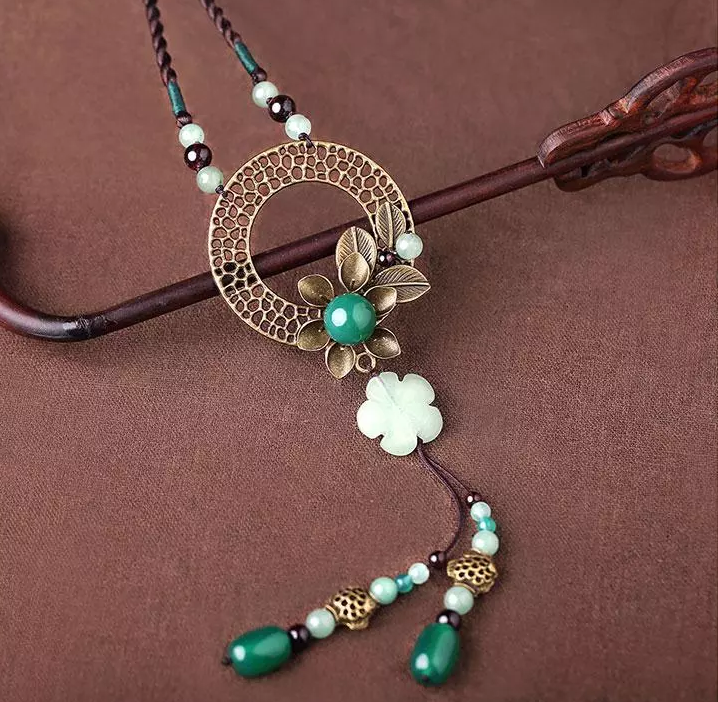 復(fù)古文藝風(fēng)金屬吊墜項鏈首飾