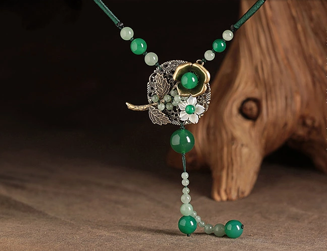 綠煙如夢(mèng)民族風(fēng)瑪瑙毛衣鏈項(xiàng)鏈?zhǔn)罪? src="/wenxue/d/file/bigpic/190404/04/13-1F925164427-50.png" style="height: 568px; width: 750px;" / data-TZsQ="gJ0zWY"><br / data-148Y="Mj1LUT">
	<img alt=