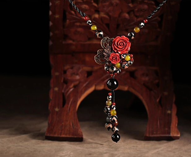 紅玫瑰朱砂吊墜毛衣鏈復(fù)古風(fēng)項(xiàng)鏈?zhǔn)罪? src="/wenxue/d/file/bigpic/190404/04/13-1F9251KP3.png" style="height: 570px; width: 750px;" / data-NeKr="MMRyVJ"><br / data-T6xo="25VGir">
<img alt=