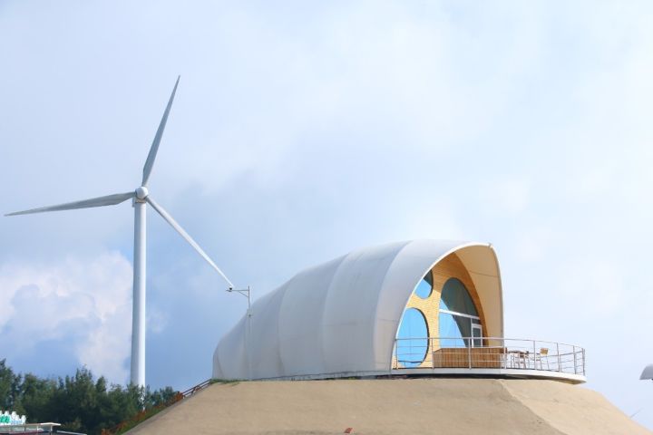 翡翠灣，在遼闊的海洋前做回?zé)o憂快樂的自我