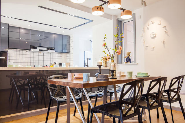 上?！TARH影居，和明星入住同一個家