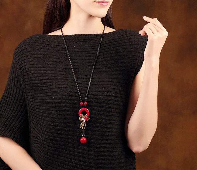 紅艷復(fù)古的毛衣鏈時尚項鏈?zhǔn)罪? src="/wenxue/d/file/bigpic/190404/04/13-1F92G11934.png" style="height: 569px; width: 750px;" / data-niWc="C4br30"><br / data-gSQ5="37jxkD">
	<img alt=