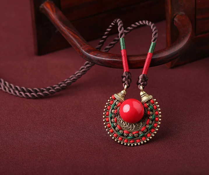 紅色吊墜鎖骨鏈復(fù)古項鏈首飾