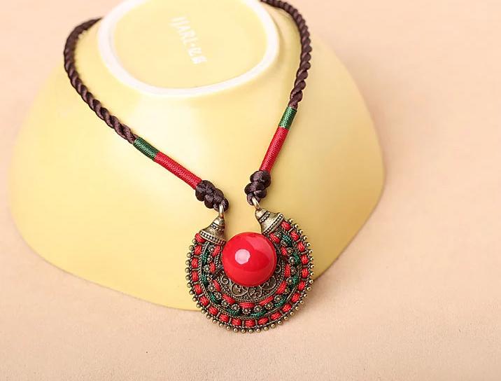 紅色吊墜鎖骨鏈復(fù)古項鏈首飾