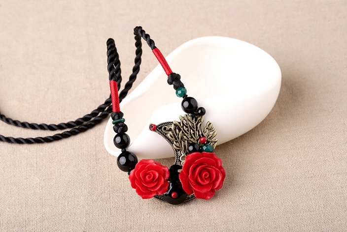 家佳樂文學(xué)紅色玫瑰吊墜復(fù)古項(xiàng)鏈新娘首飾