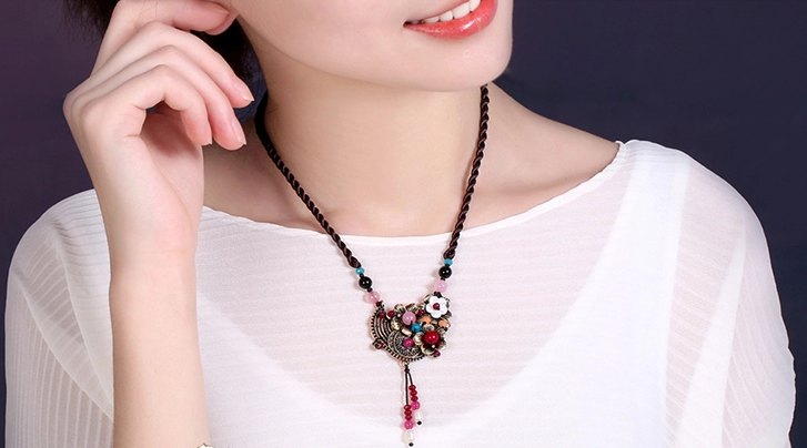 復(fù)古文藝鎖骨鏈時(shí)尚項(xiàng)氣質(zhì)項(xiàng)鏈?zhǔn)罪? src="/wenxue/d/file/bigpic/190404/04/13-1F92Q13411-50.png" style="height: 410px; width: 750px;" / data-SPP4="CrouHs"><br / data-Q1IP="fUpPXl">
	<img alt=