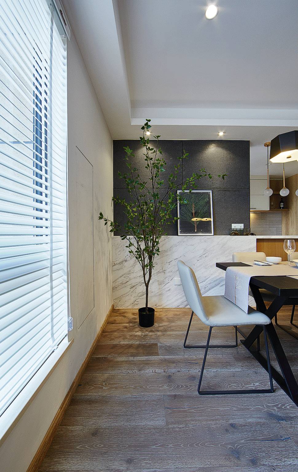 原木清風(fēng)，家理應(yīng)如此