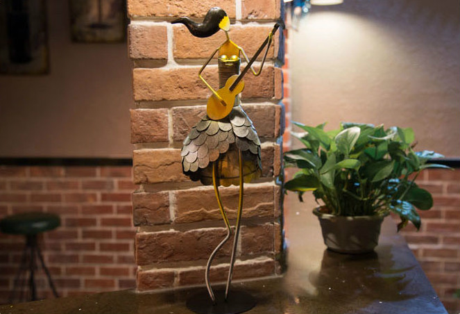 復古音樂女孩創(chuàng)意鐵藝