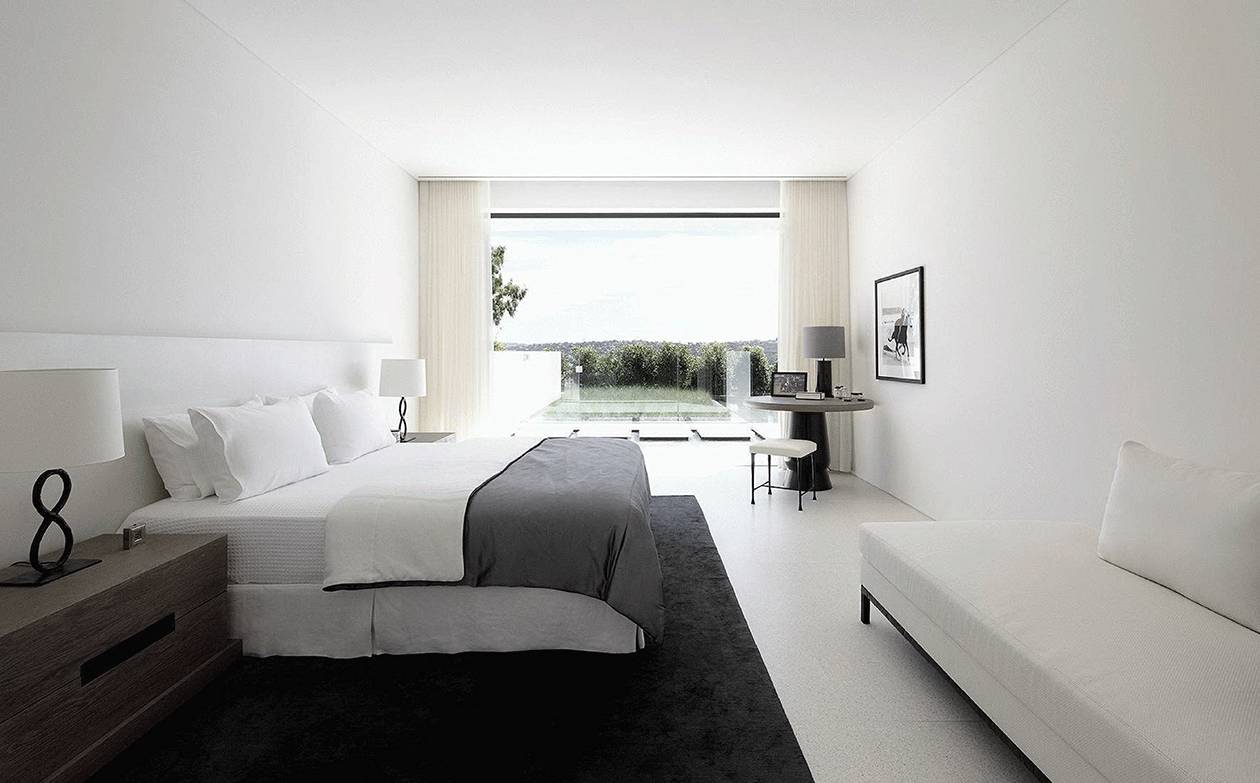 越白越簡，越極致