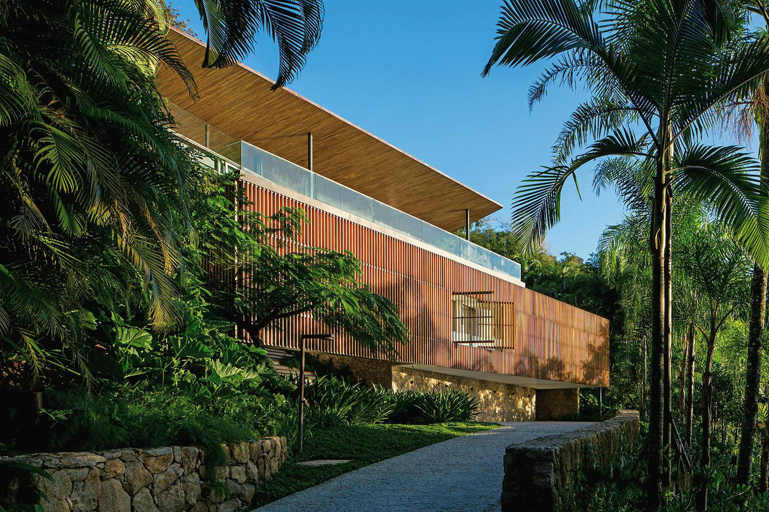 與大自然完美結合的森林別墅設計