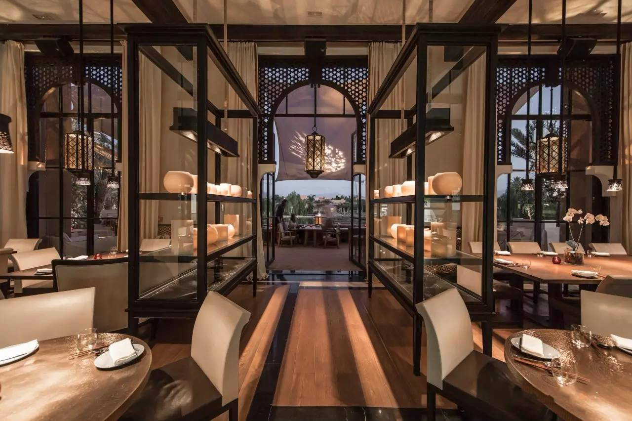 藝術(shù)與空間的完美結(jié)合，奢華新中式酒店設(shè)計(jì)