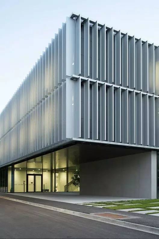 木格柵建筑，次序中的美