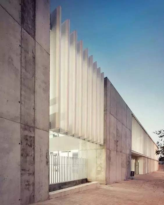 木格柵建筑，次序中的美