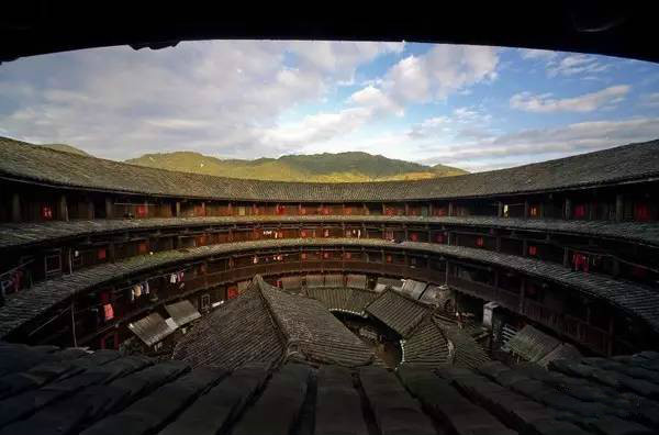 中國(guó)古建筑四大類(lèi)別 北京四合院徽州民居陜北窯