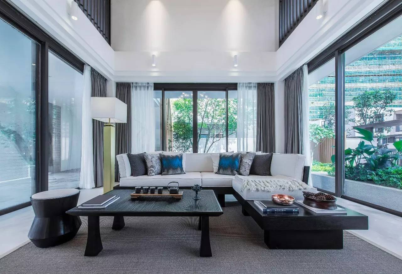 樸質(zhì)的奢華，自然返璞的當(dāng)代別墅設(shè)計(jì)