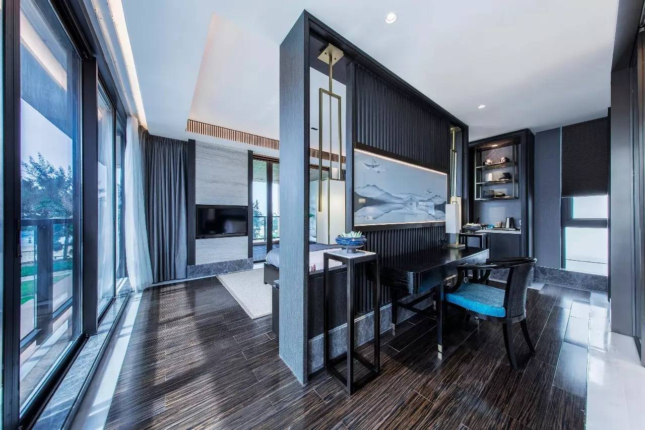 樸質(zhì)的奢華，自然返璞的當(dāng)代別墅設(shè)計