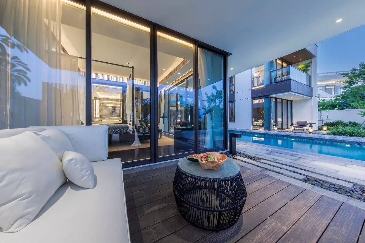 樸質(zhì)的奢華，自然返璞的當代別墅設(shè)計