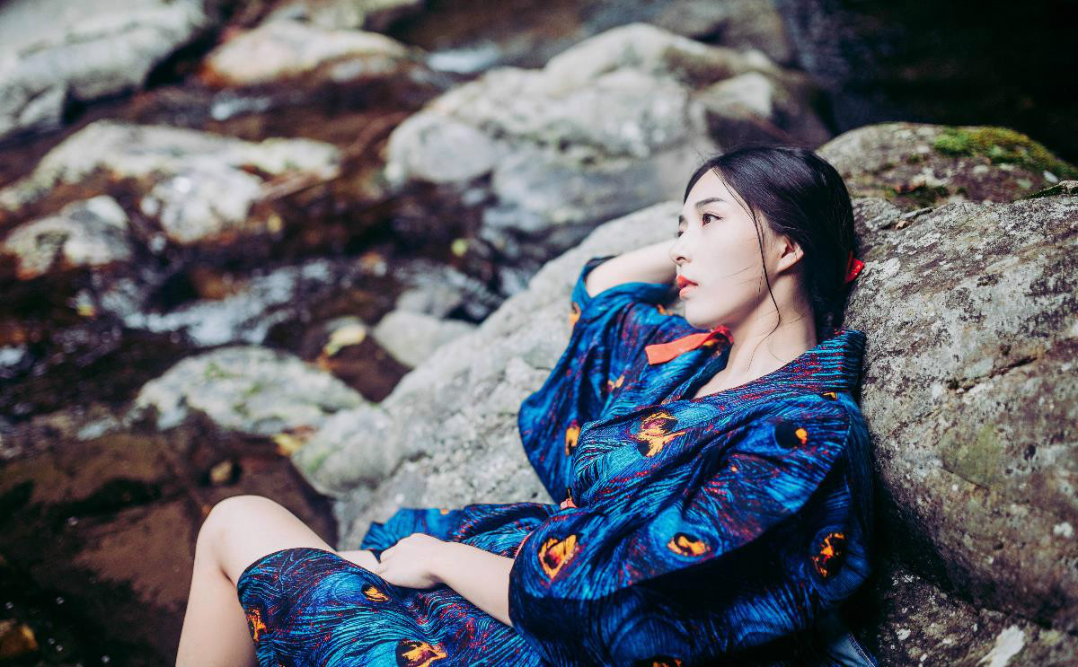 高貴冷艷的古裝女子攝影