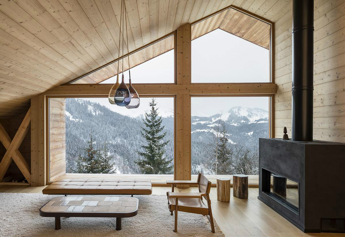 當(dāng)原木遇上雪花別有情調(diào)，雪中木屋設(shè)計