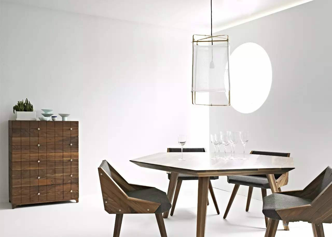 簡(jiǎn)潔大氣的中式家具，傳統(tǒng)之美！