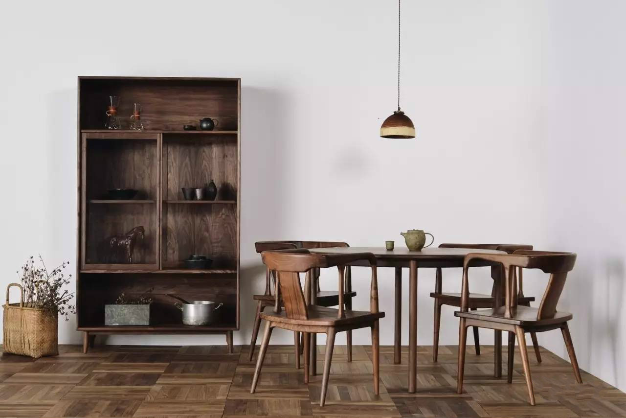 簡潔大氣的中式家具，傳統(tǒng)之美！