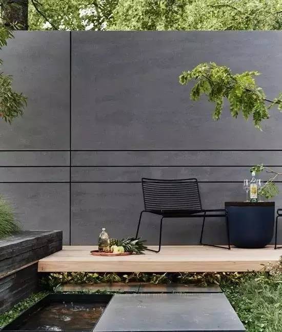 水泥墻樸素寂靜的美，庭院設(shè)計(jì)