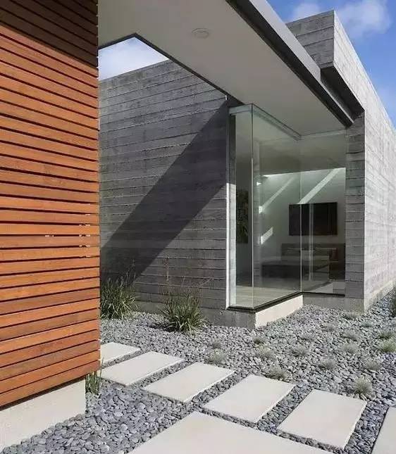 水泥墻樸素寂靜的美，庭院設(shè)計(jì)