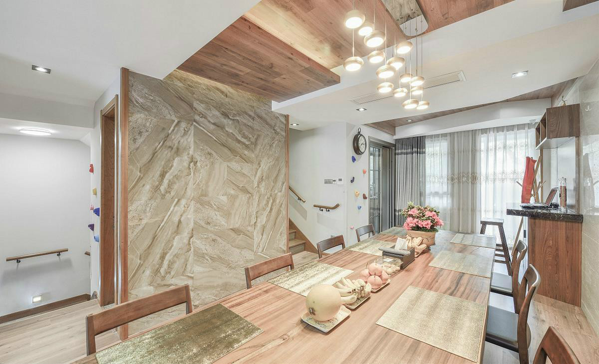 木色木香的居家空間裝修設(shè)計