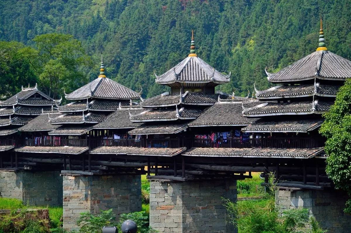 中國(guó)建筑六大門派之一，川派建筑