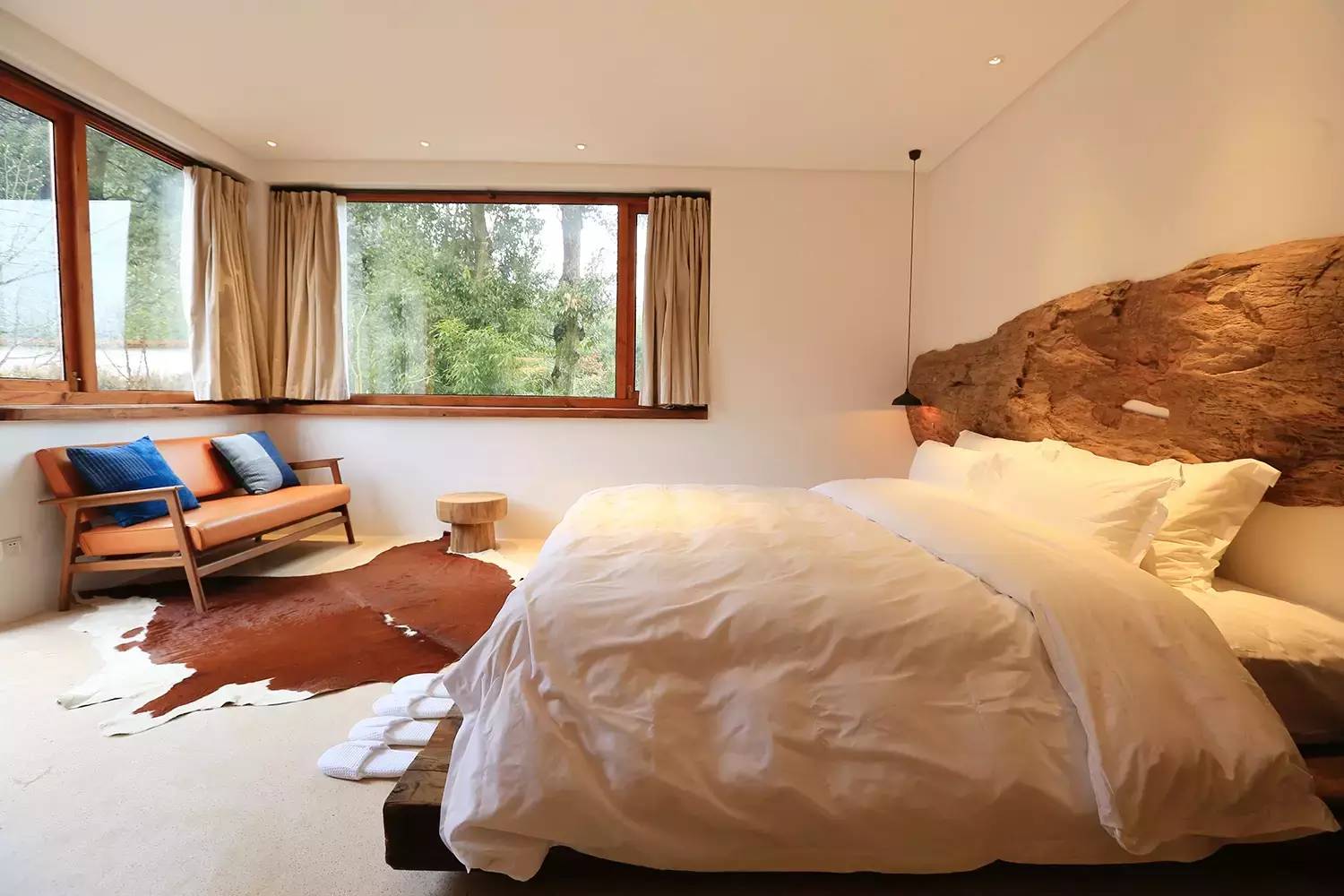 靜廬瀾柵，隱世小墅里一場泳池家庭趴