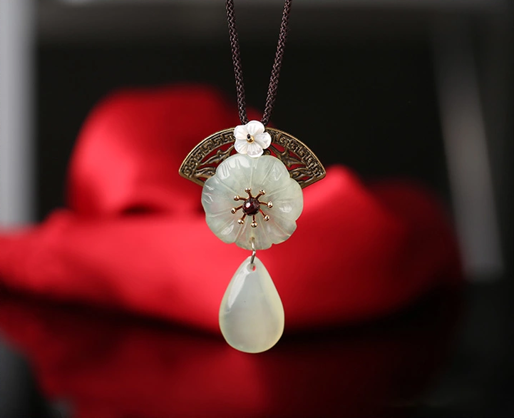 家佳樂文學飾品岫玉吊墜配飾項鏈