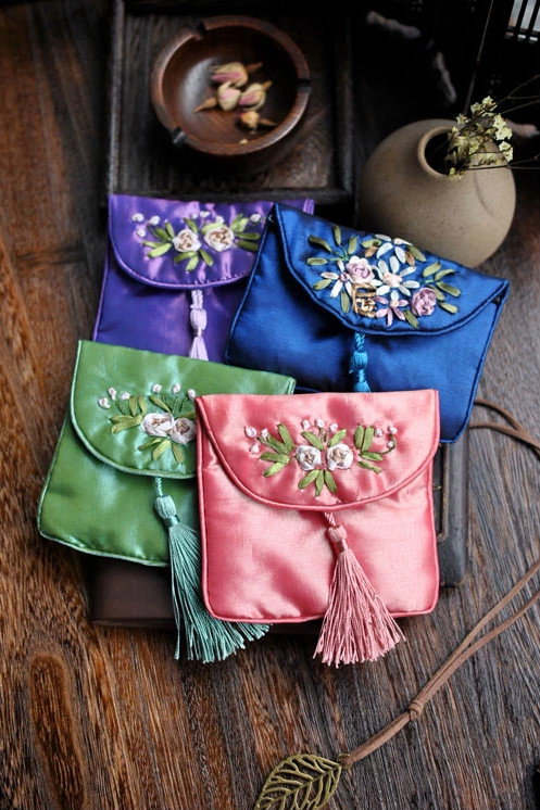 一方古意傳統(tǒng)中式手工包，復(fù)古手工繡荷包