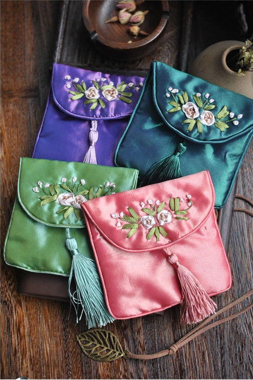 一方古意傳統(tǒng)中式手工包，復(fù)古手工繡荷包