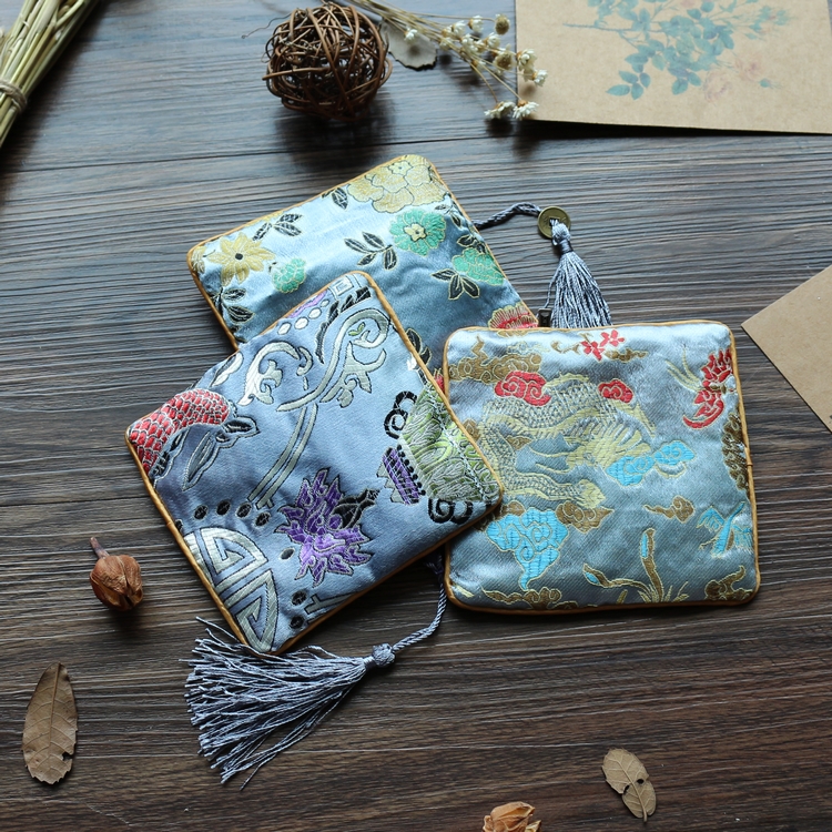 薦古典家佳樂文學(xué)刺繡荷包手工包