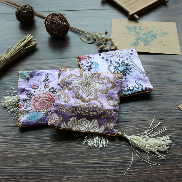 薦古典家佳樂文學(xué)刺繡荷包手工包