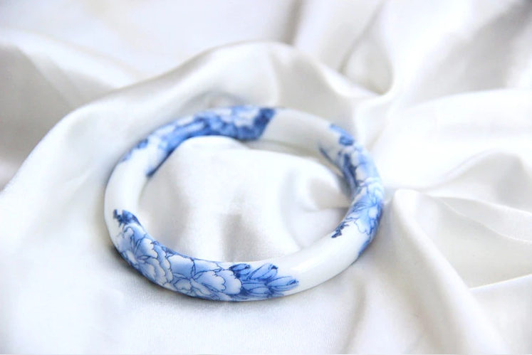 清新脫俗的家佳樂(lè)文學(xué)青花瓷陶瓷手鐲