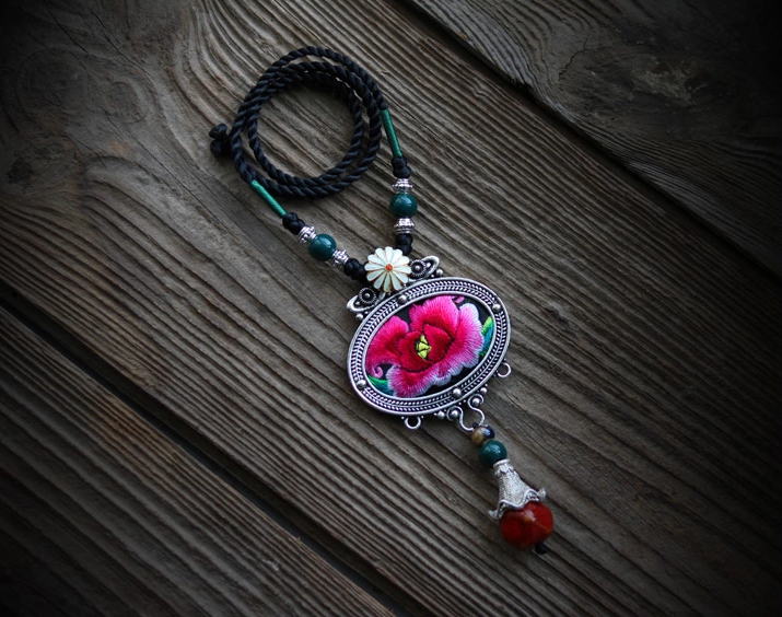 民族風(fēng)刺繡長款掛件掛飾配飾項(xiàng)鏈