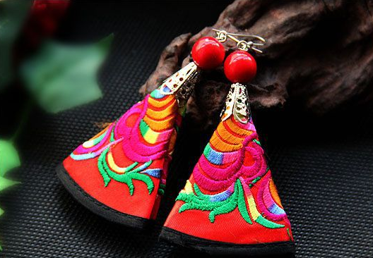 家佳樂文學(xué)手工繡花耳飾飾品