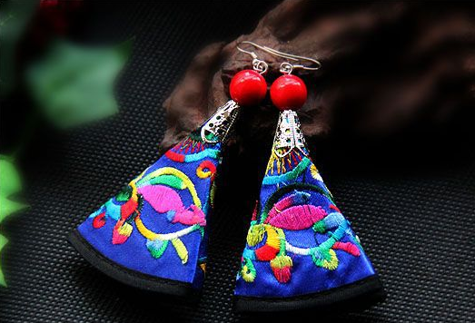 家佳樂文學(xué)手工繡花耳飾飾品