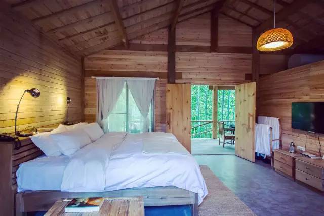 林中四舍民宿設(shè)計(jì)，一所鳥語(yǔ)花香的小木屋