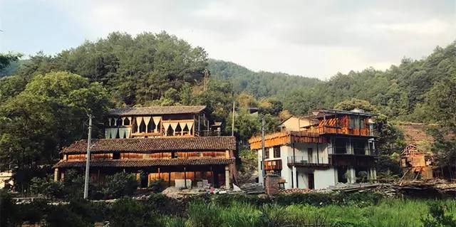 尋·尋客棧，一家超大藏書閣民宿設(shè)計