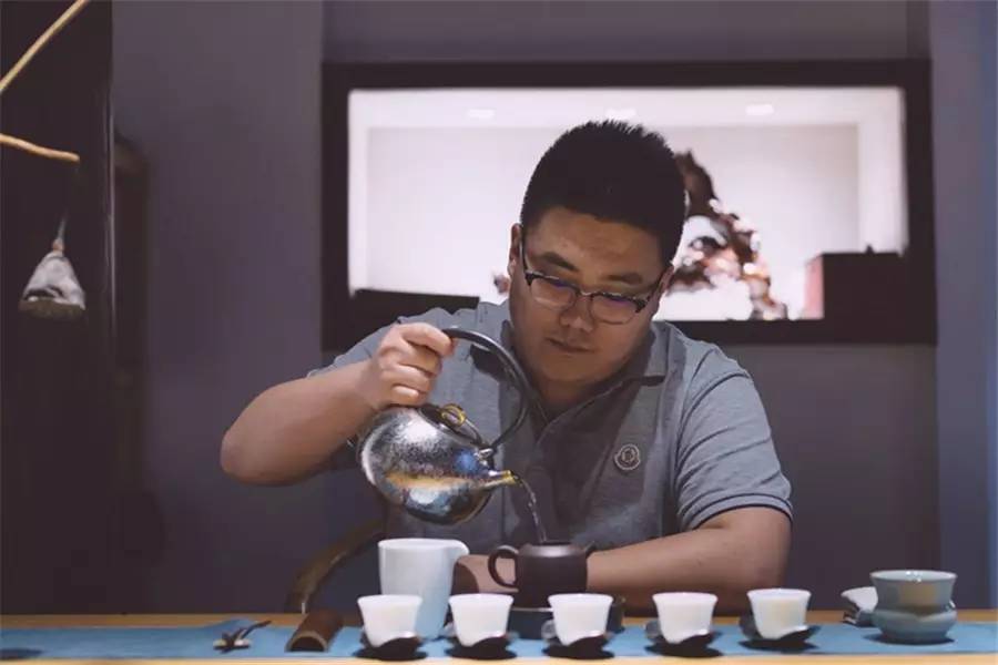 觀芷隱軒，以茶會(huì)友的民宿