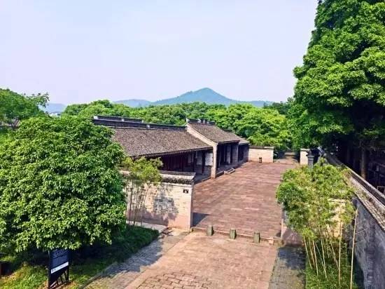 慈舍，悲喜隱去慈從舍生