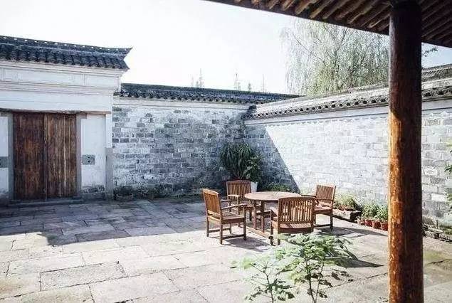 慈舍，悲喜隱去慈從舍生